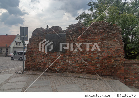 Ruins of the Teutonic castle in Torun. 94130179