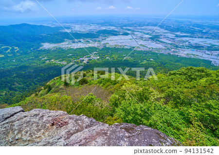 春天的茨城縣筑波山 從南台山附近的立西展望台看西南側（關東平原等） 94131542