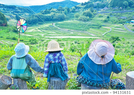 [Terraced rice fields in Ohtawanishi] Ohtawanishi, Misaki Town, Kume District, Okayama Prefecture 94131631