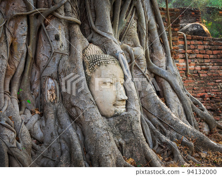 Ayutthaya ruins Wat Mahathat 94132000