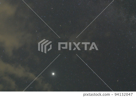 Hakushu Town, Hokuto City, Jupiter shining conspicuously in the southern sky 94132047