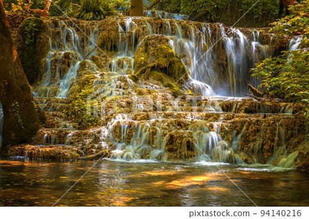 Cascade waterfalls. 94140216