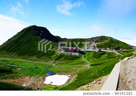從小徑看到的乘鞍山、惠比壽山和真王山 94141381