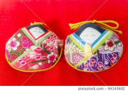 貝殼製作的大入和雛娃娃 94143692