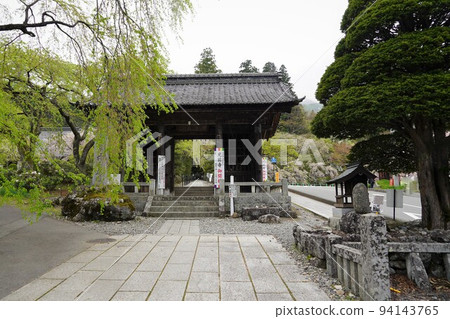 Kozenji is a special head temple of the Tendai sect in Akaho, Komagane City, Nagano Prefecture. Kozenji is a special head temple of the Tendai sect in Akaho, Komagane City, Nagano Prefecture. 94143765