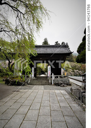 Kozenji is a special head temple of the Tendai sect in Akaho, Komagane City, Nagano Prefecture. Kozenji is a special head temple of the Tendai sect in Akaho, Komagane City, Nagano Prefecture. 94143766