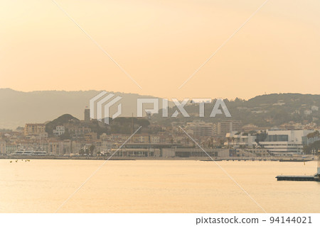 Panoramic view of Cannes, France with the old town in the background  94144021