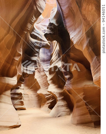 Beautiful valley of Antelope Canyon, Arizona, USA Beautiful valley of Antelope Canyon, Arizona, USA 94146051