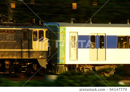 EF65 No. 2074 that transports the Toei Subway 6500 type EF65 No. 2074 that transports the Toei Subway 6500 type 94147779