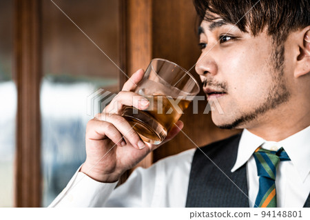 alchohol, liquor, person 94148801