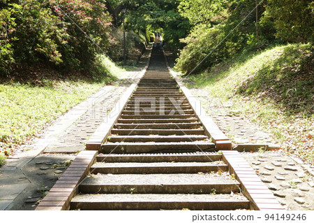 Endless staircase Long staircase One long staircase Endless staircase Long staircase One long staircase 94149246