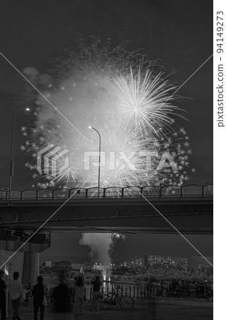 (Monochrome) Water Capital Kurawanka Fireworks Festival (Monochrome) Water Capital Kurawanka Fireworks Festival 94149273