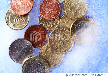 Frozen Money 94150255