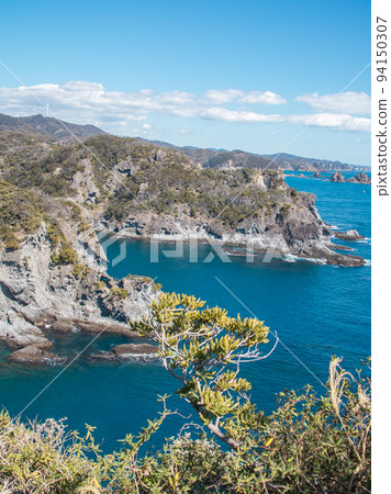 Cape Irozaki: A scenic spot on the Izu Peninsula Cape Irozaki: A scenic spot on the Izu Peninsula 94150307