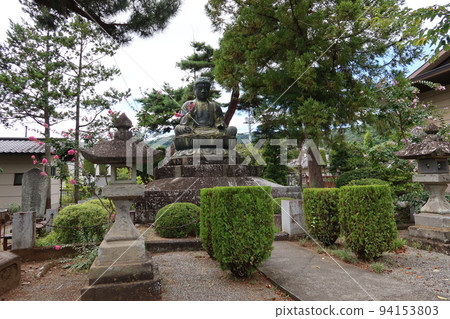Japanese shrines and temples: The Great Buddha in the precincts of Koshu (= Kai = Kofu) Zenkoji Temple in Kofu City, Yamanashi Prefecture 94153803