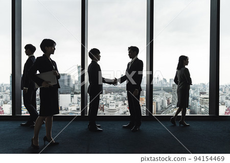 business people shaking hands business people shaking hands 94154469