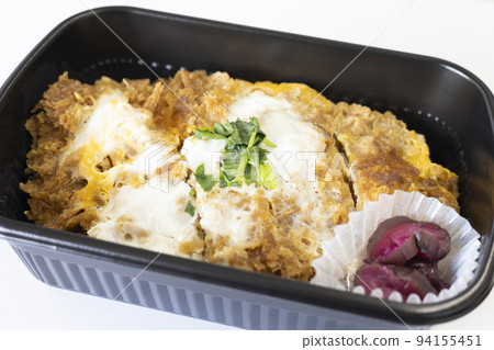 美味的炸豬排午餐 美味的炸豬排午餐 94155451