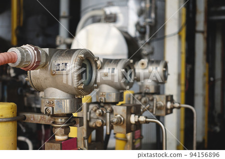 Pressure transmitter, and temperature transmitter for measurement and monitor data of oil and gas process 94156896