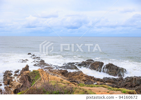 View of the Tasman Sea from Cape Byron Lighthouse 94160672