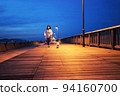 A walk 94160700