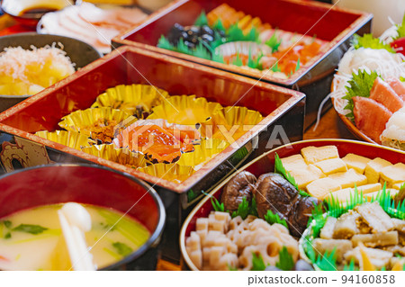 New Year's dishes, New Year's, lucky charms 94160858