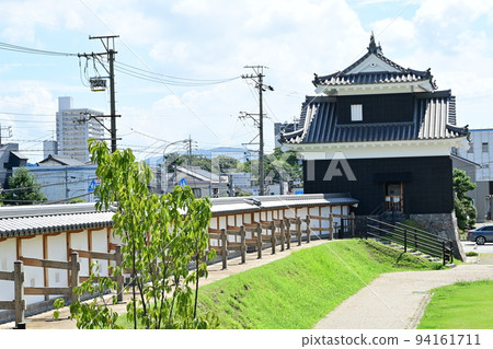 Ushitora Turret and earthen wall of Nishio Castle 94161711