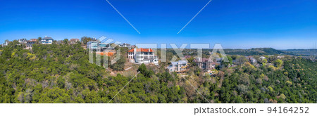 Mansions and villas on top of a mountain at Austin, Texas Mansions and villas on top of a mountain at Austin, Texas 94164252