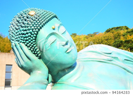 sleeping big buddha 94164283