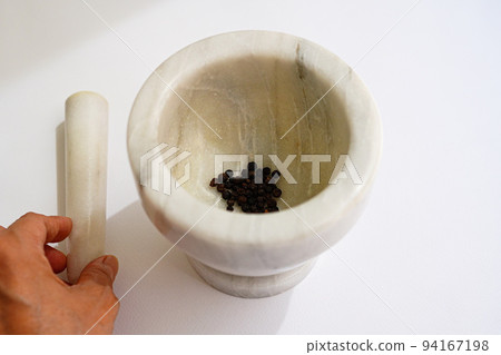 marble mortar and pestle 94167198