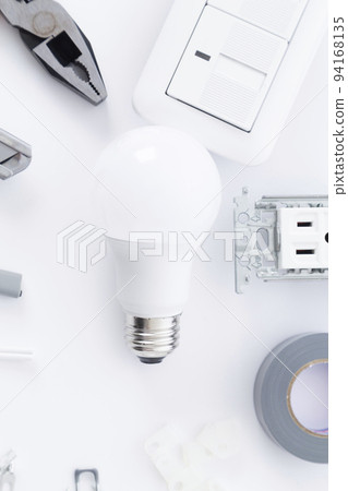 商務電氣工作形象 94168135