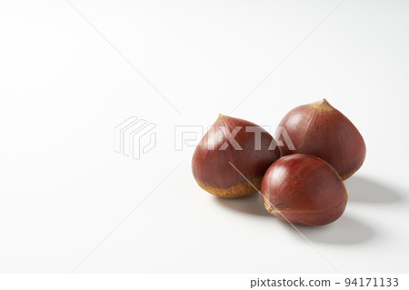 chestnuts on white background 94171133