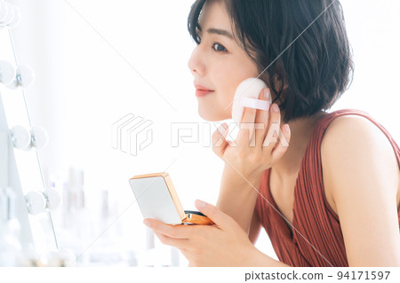 女性美容美妝護膚 94171597