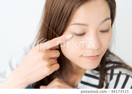 20多歲女人的眼睛 94173515