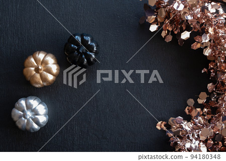 Halloween [Interior image] 94180348