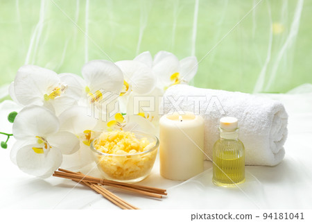 Thai Spa Treatments aroma therapy salt and nature green sugar scrub massage with orchid flower 94181041