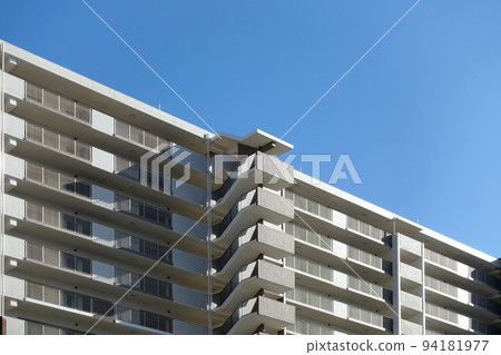 公寓外部走廊緊急樓梯 94181977