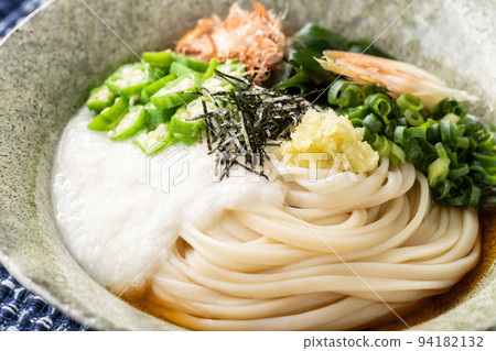 夏季經典，托羅羅顏射烏冬面 94182132