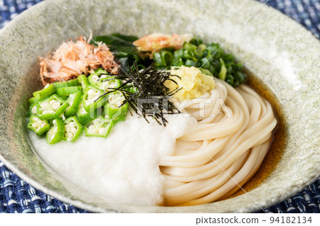 夏季經典，托羅羅顏射烏冬面 94182134