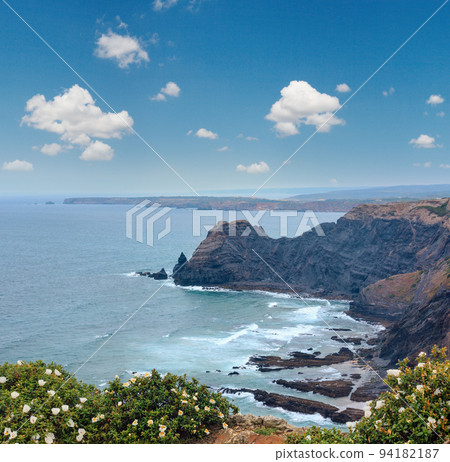 Summer Atlantic coast (Algarve, Portugal). 94182187
