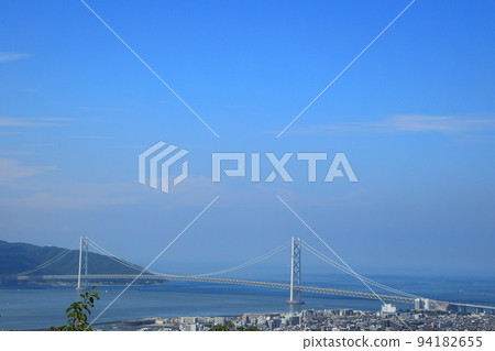 Akashi Kaikyo Bridge seen from Kobe side 94182655
