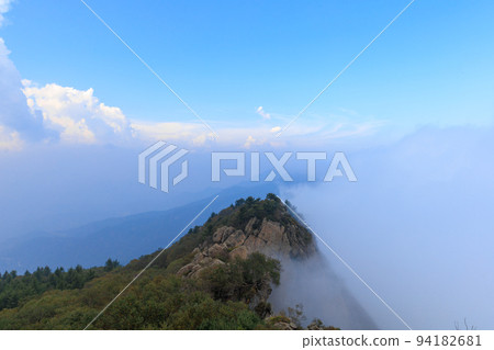cloud sea of baihua mountain of Beijing China cloud sea of baihua mountain of Beijing China 94182681
