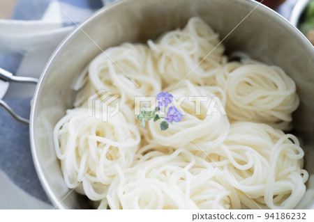 健康時尚的素面便當 健康時尚的素面便當 94186232