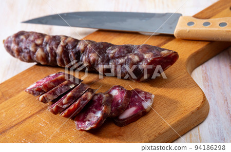 Sliced french dry sausage Sliced french dry sausage 94186298