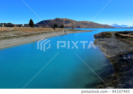 New Zealand South Island tourist attraction, Lake Tekapo in winter 94187495