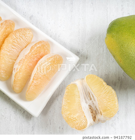 yuzu mid-autumn festival wood white background pomelo Mid-Autumn Festival ズ ゆず 94187792