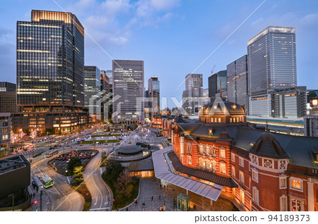 Evening view of the Tokyo Station building and the Marunouchi skyscrapers Chiyoda Ward, Tokyo Evening view of the Tokyo Station building and the Marunouchi skyscrapers Chiyoda Ward, Tokyo 94189373