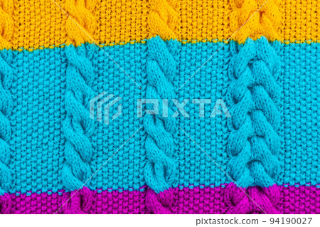 The texture of the knit 94190027