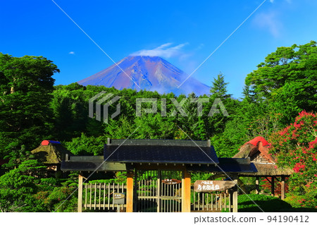 [山梨縣]夏季富士山和鱒魚屋（忍野八海） 94190412