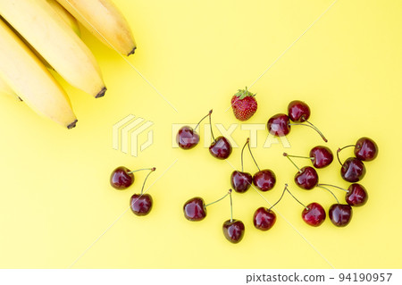 Ripe Fresh Fruit 94190957