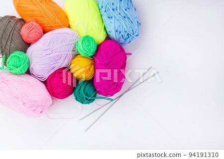 knitting needles with a ball knitting needles with a ball 94191310